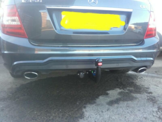 Mercedes-Benz C350 With a Witter Tow Bar and electrics
